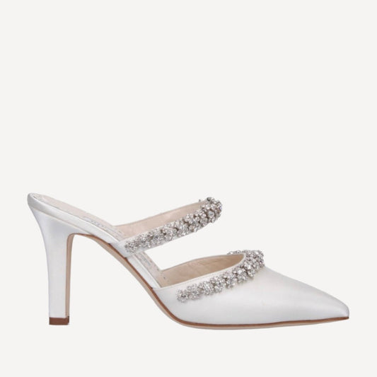 Manolo Blahnik Vedadamu 90 Cream Satin Mules